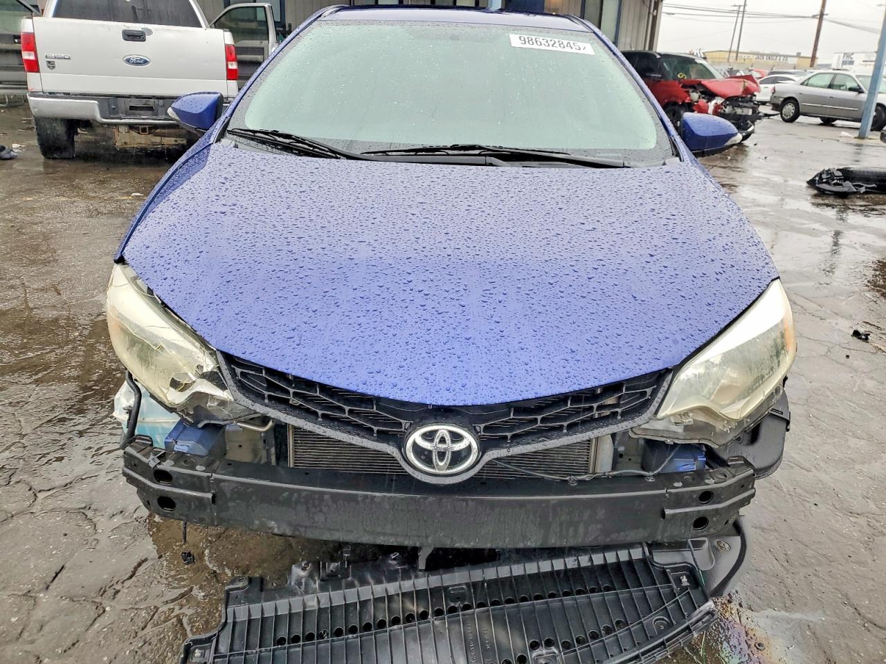2014 TOYOTA COROLLA L photo 5