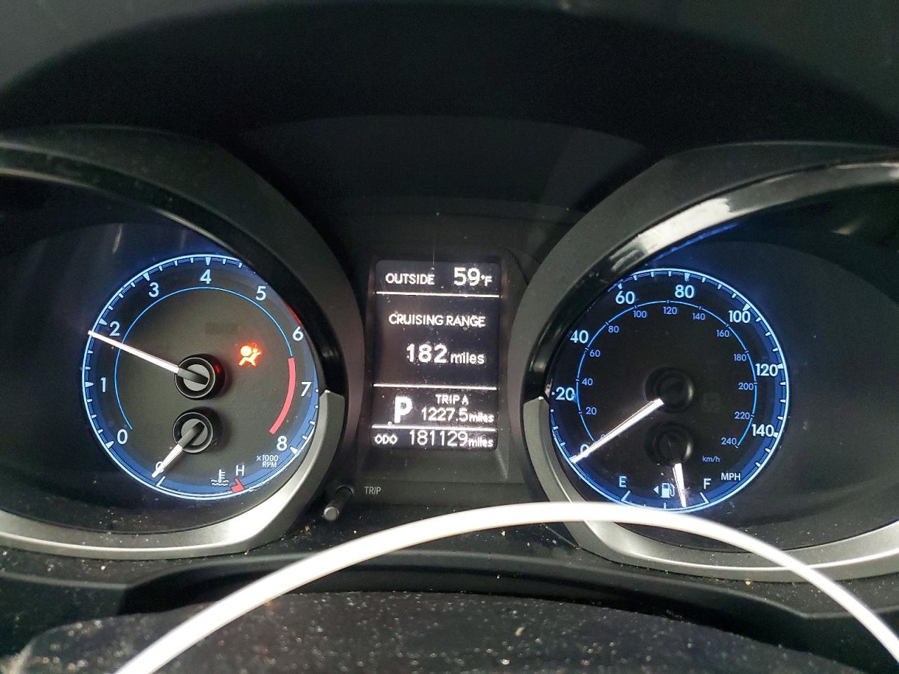 2014 TOYOTA COROLLA L photo 9