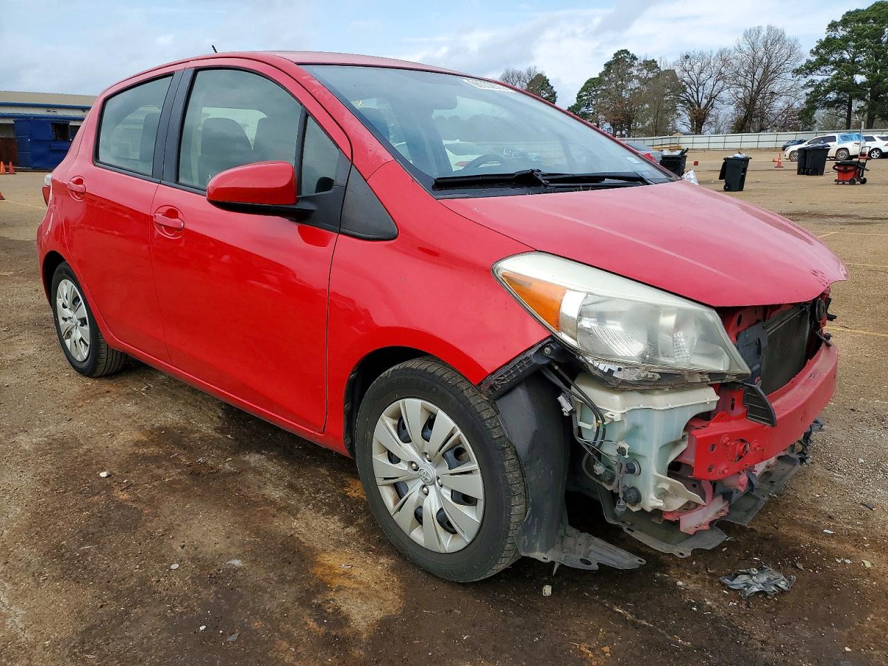 2013 TOYOTA YARIS photo 4