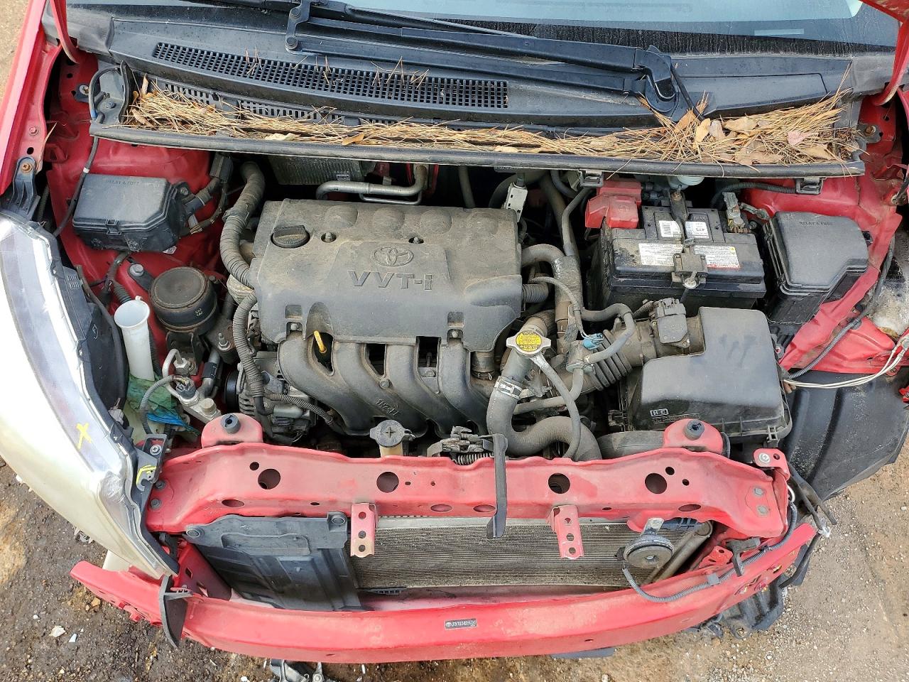 2013 TOYOTA YARIS photo 11