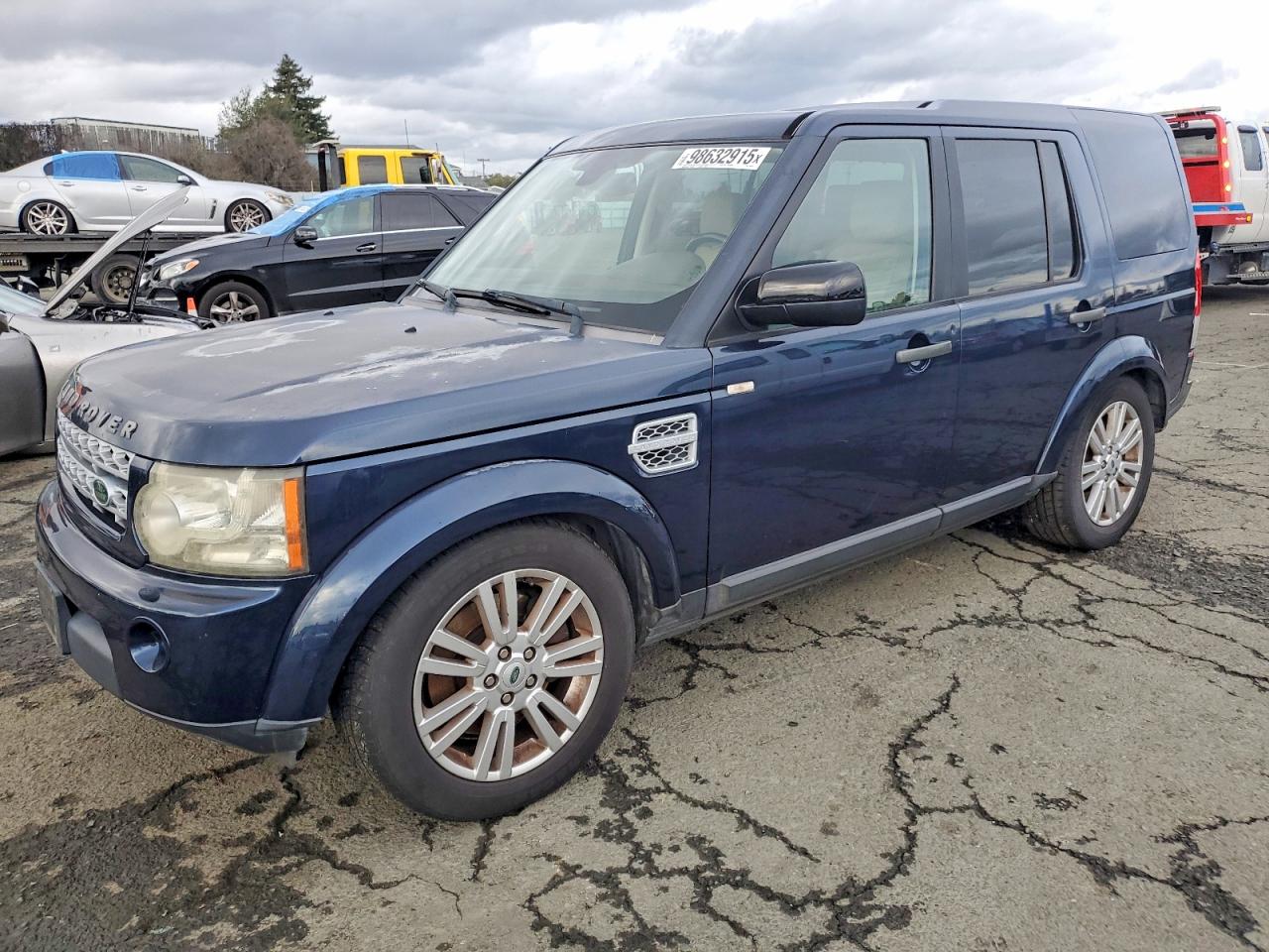 2011 LAND ROVER LR4