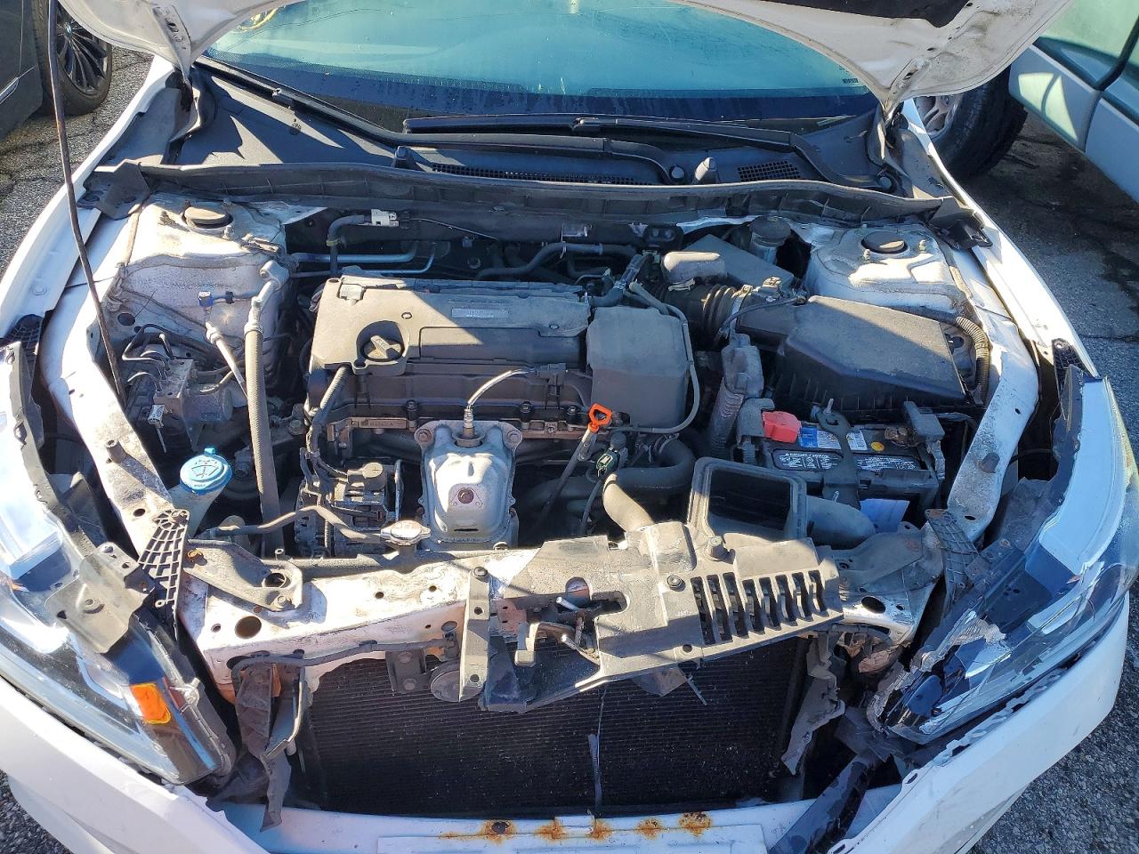 2017 HONDA ACCORD LX photo 11