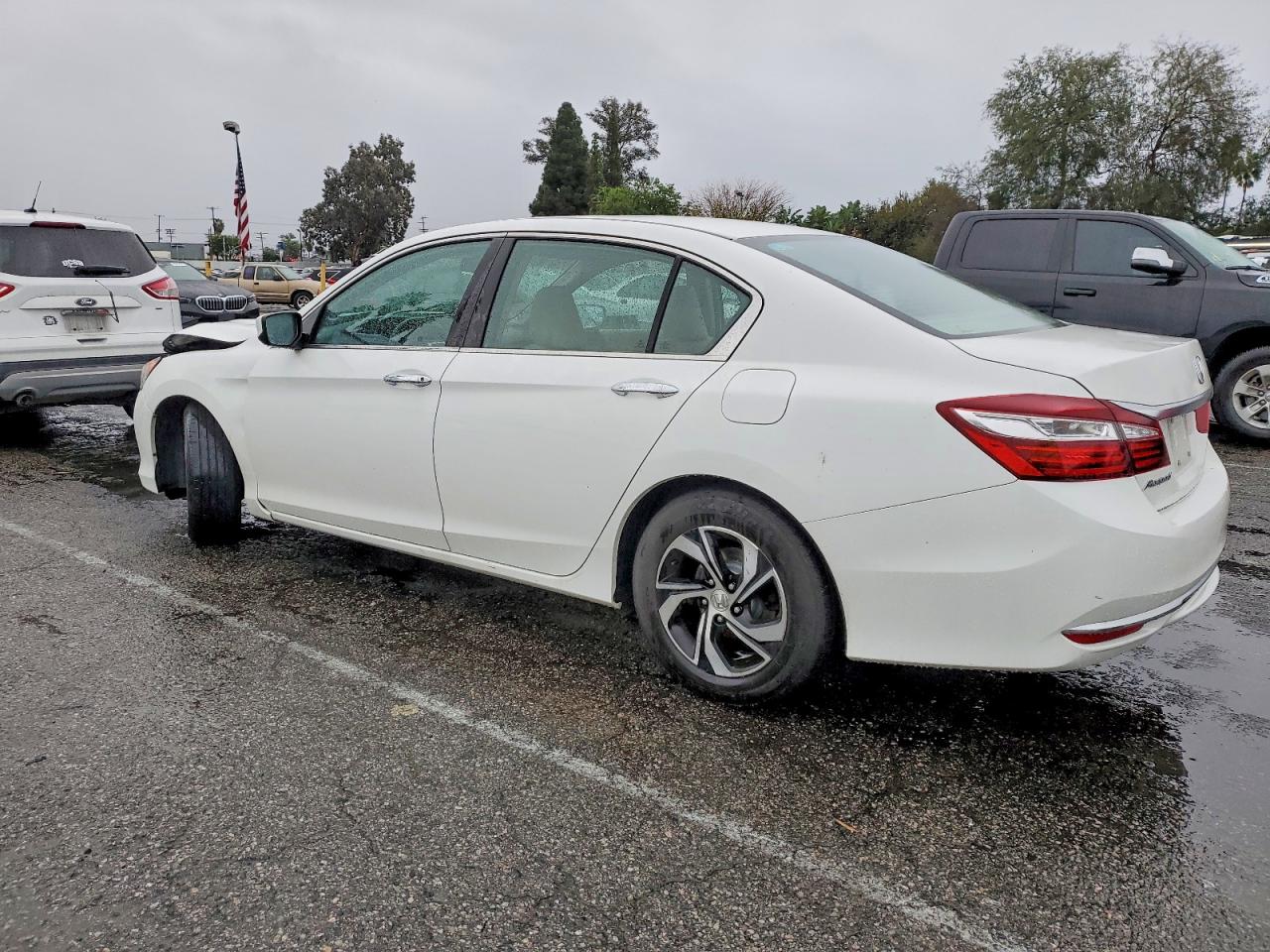 2017 HONDA ACCORD LX photo 2