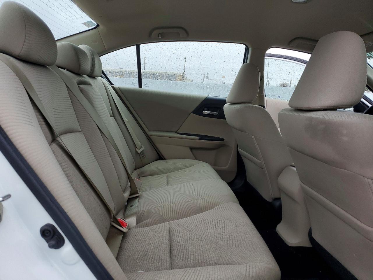 2017 HONDA ACCORD LX photo 10