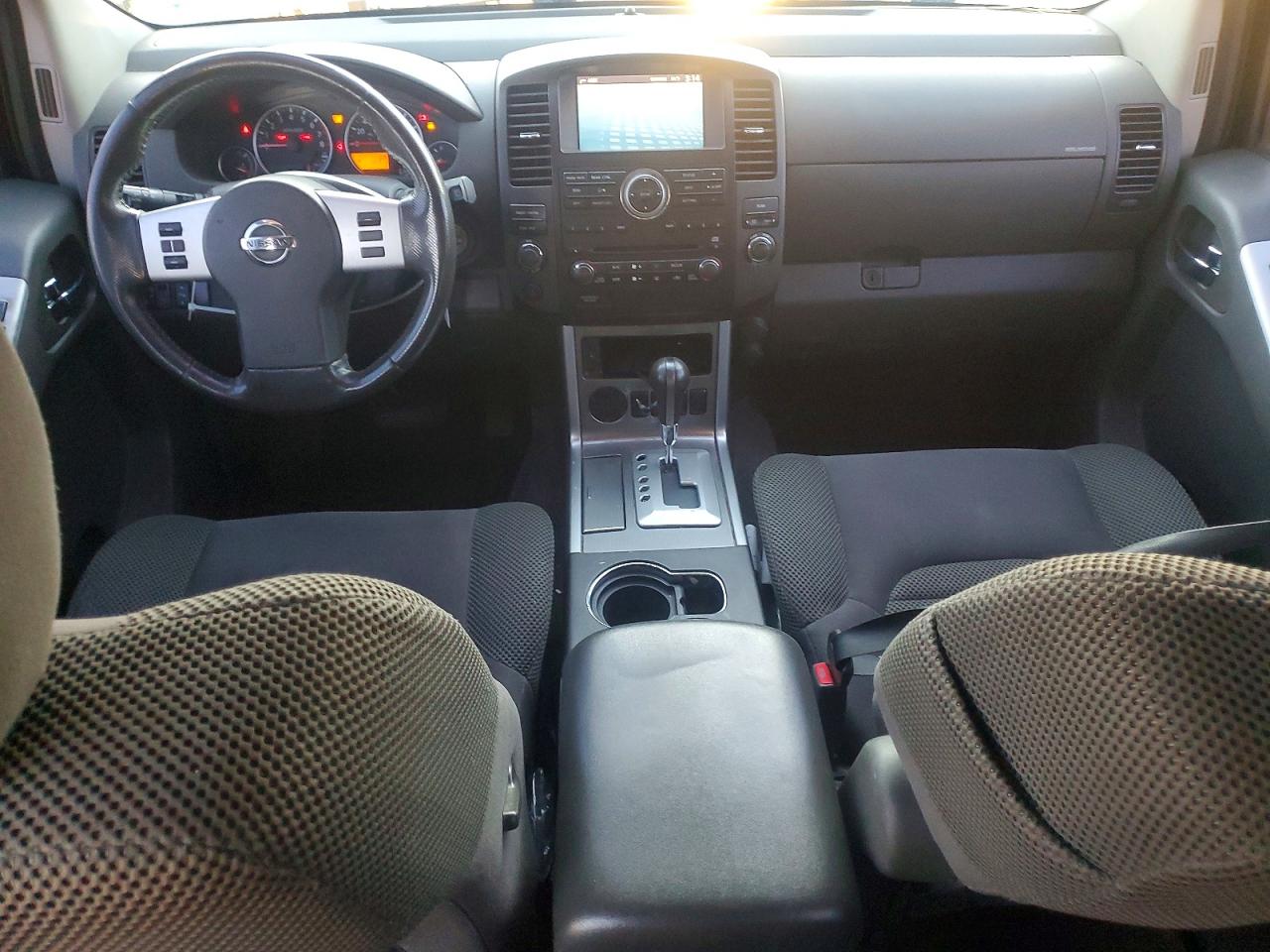 2011 NISSAN PATHFINDER S photo 8