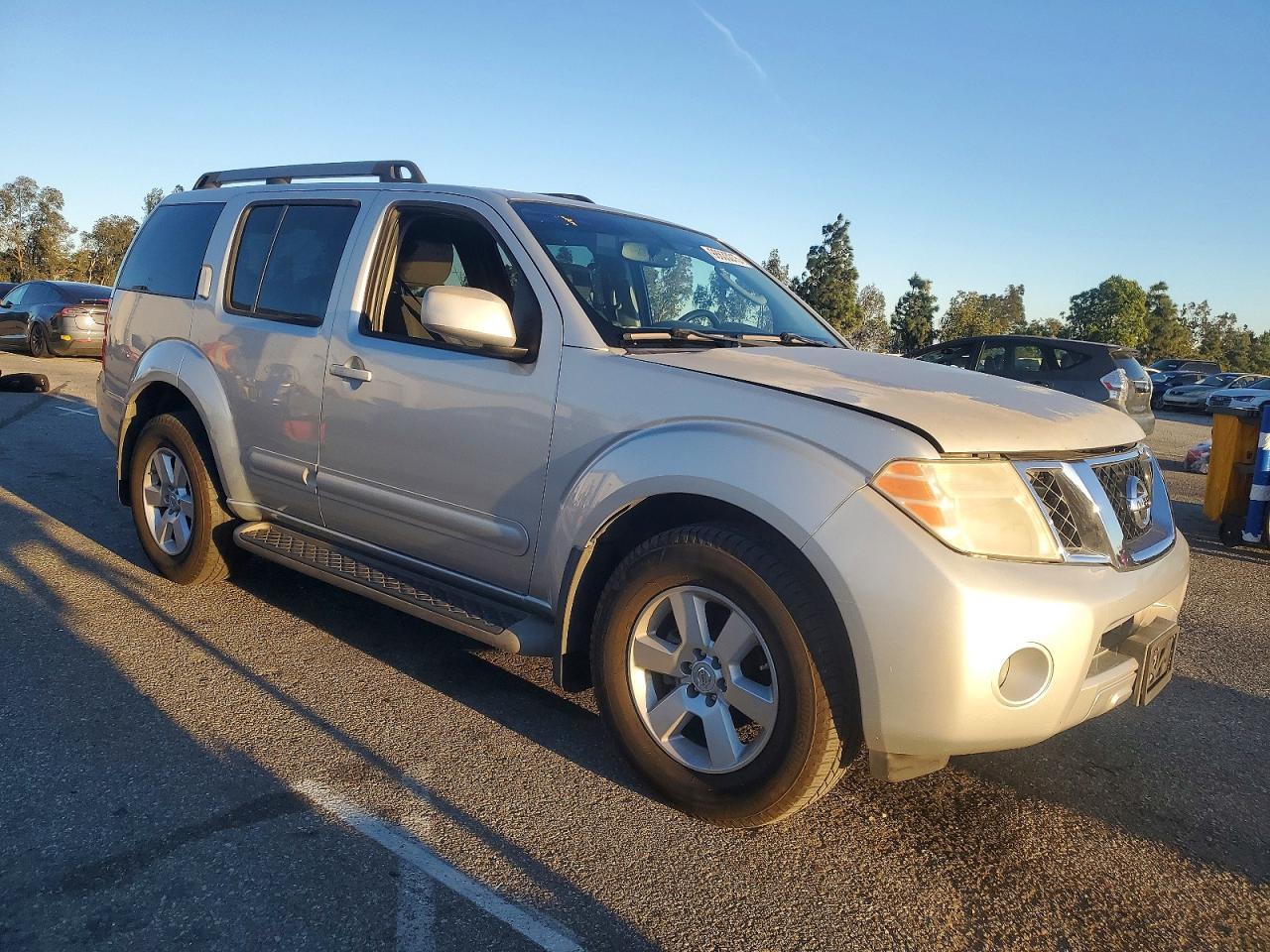 2011 NISSAN PATHFINDER S photo 4