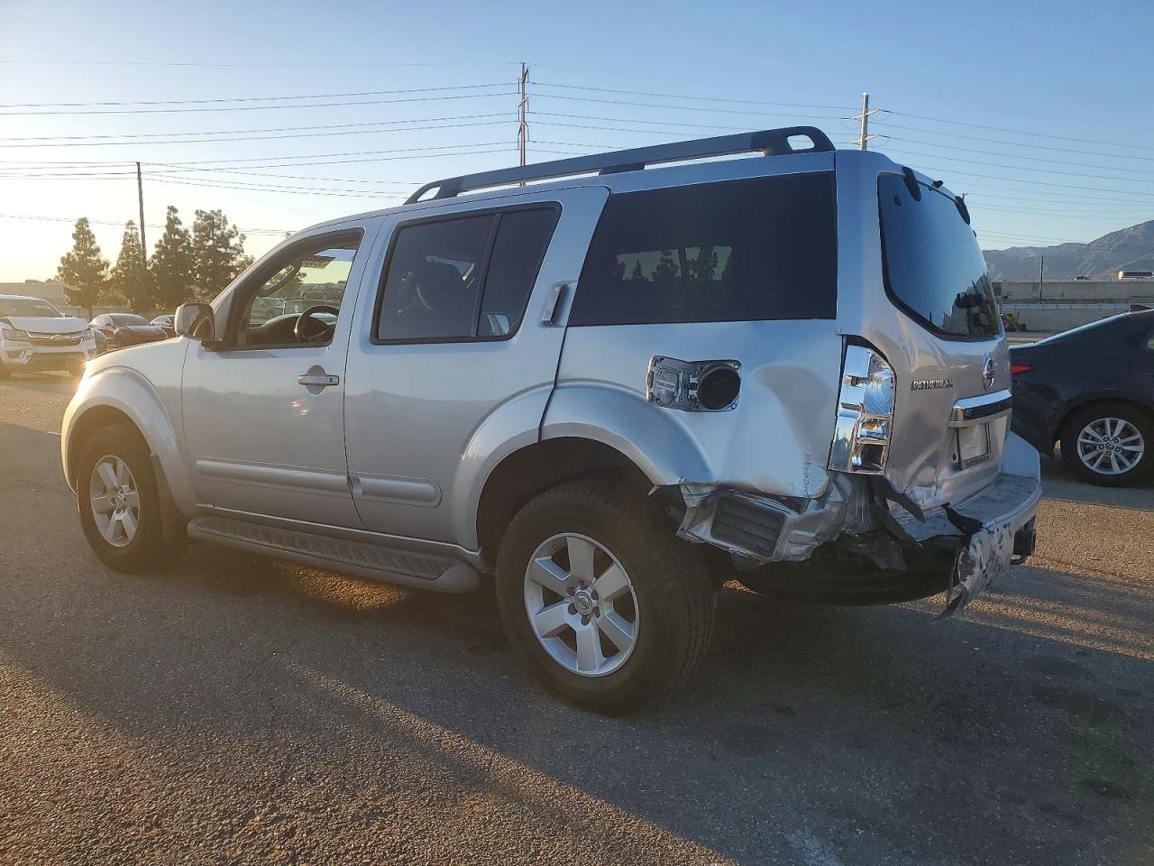 2011 NISSAN PATHFINDER S photo 2