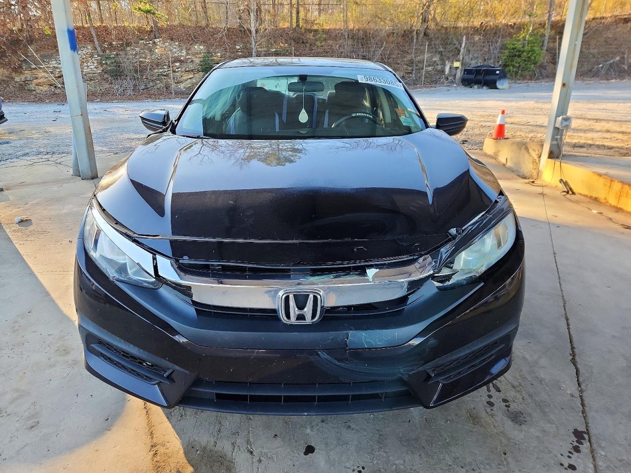 2016 HONDA CIVIC LX photo 5