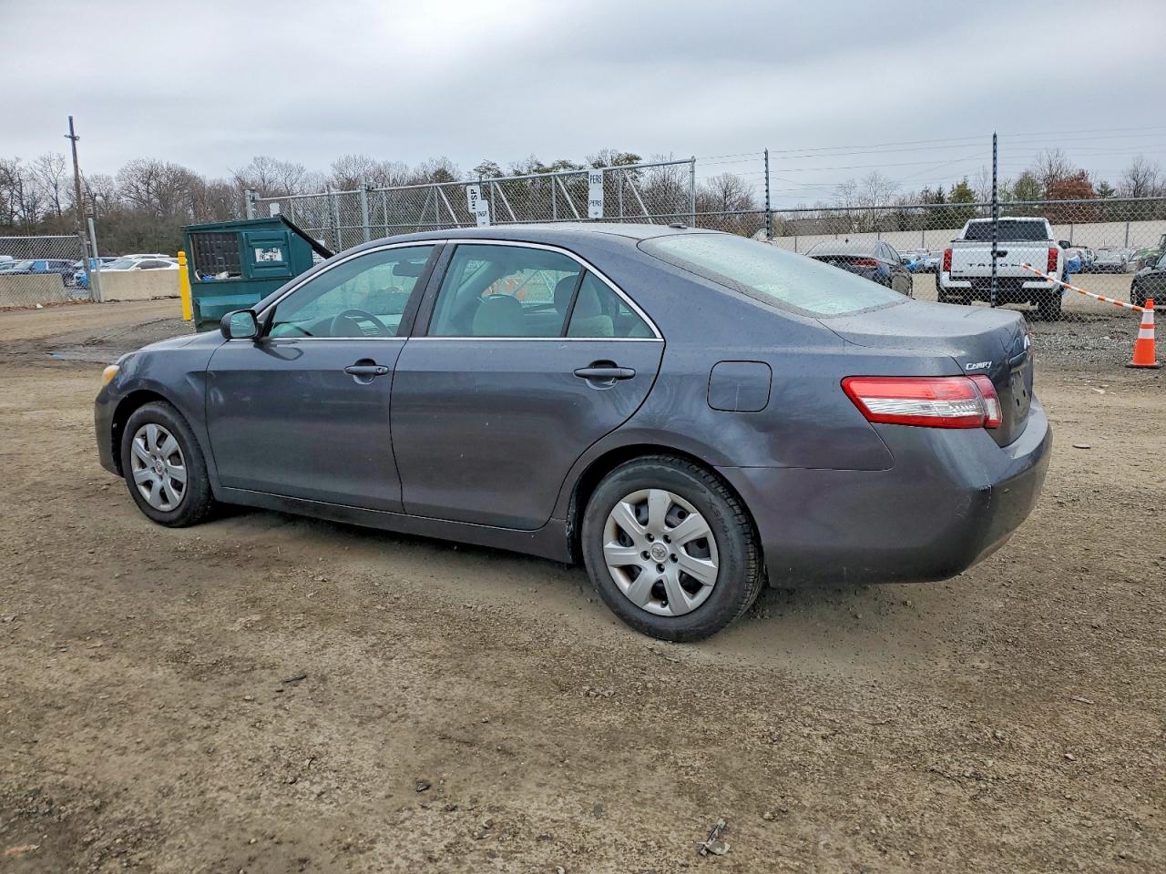 2010 TOYOTA CAMRY BASE photo 2