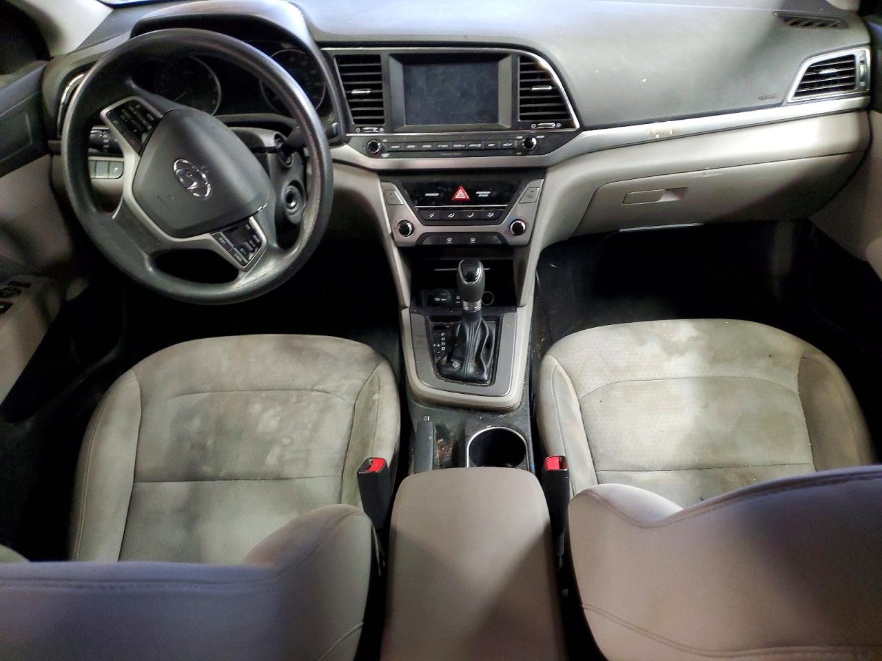 2017 HYUNDAI ELANTRA SE photo 8