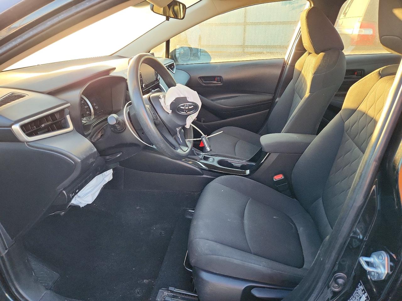 2022 TOYOTA COROLLA LE photo 13