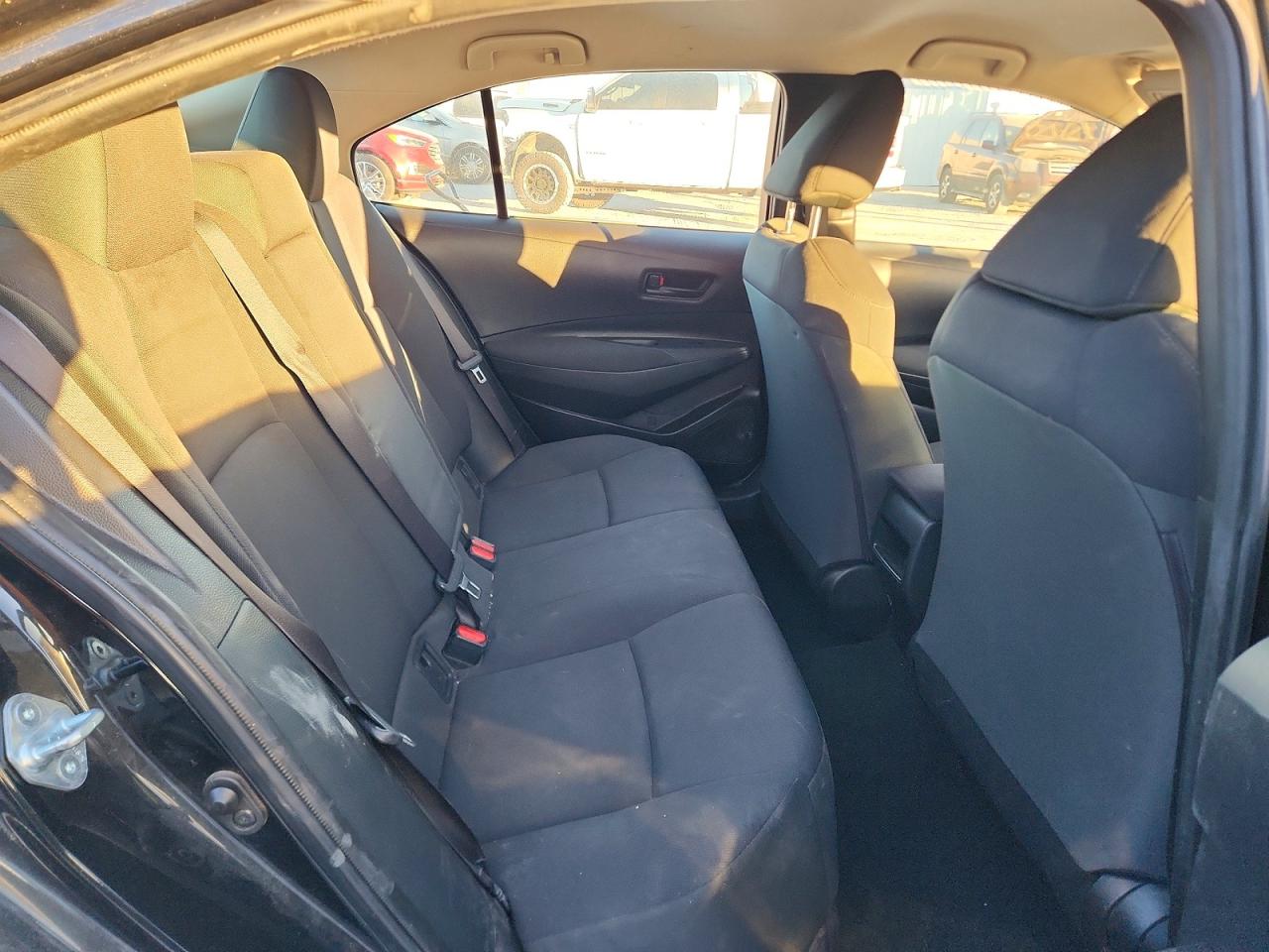 2022 TOYOTA COROLLA LE photo 19