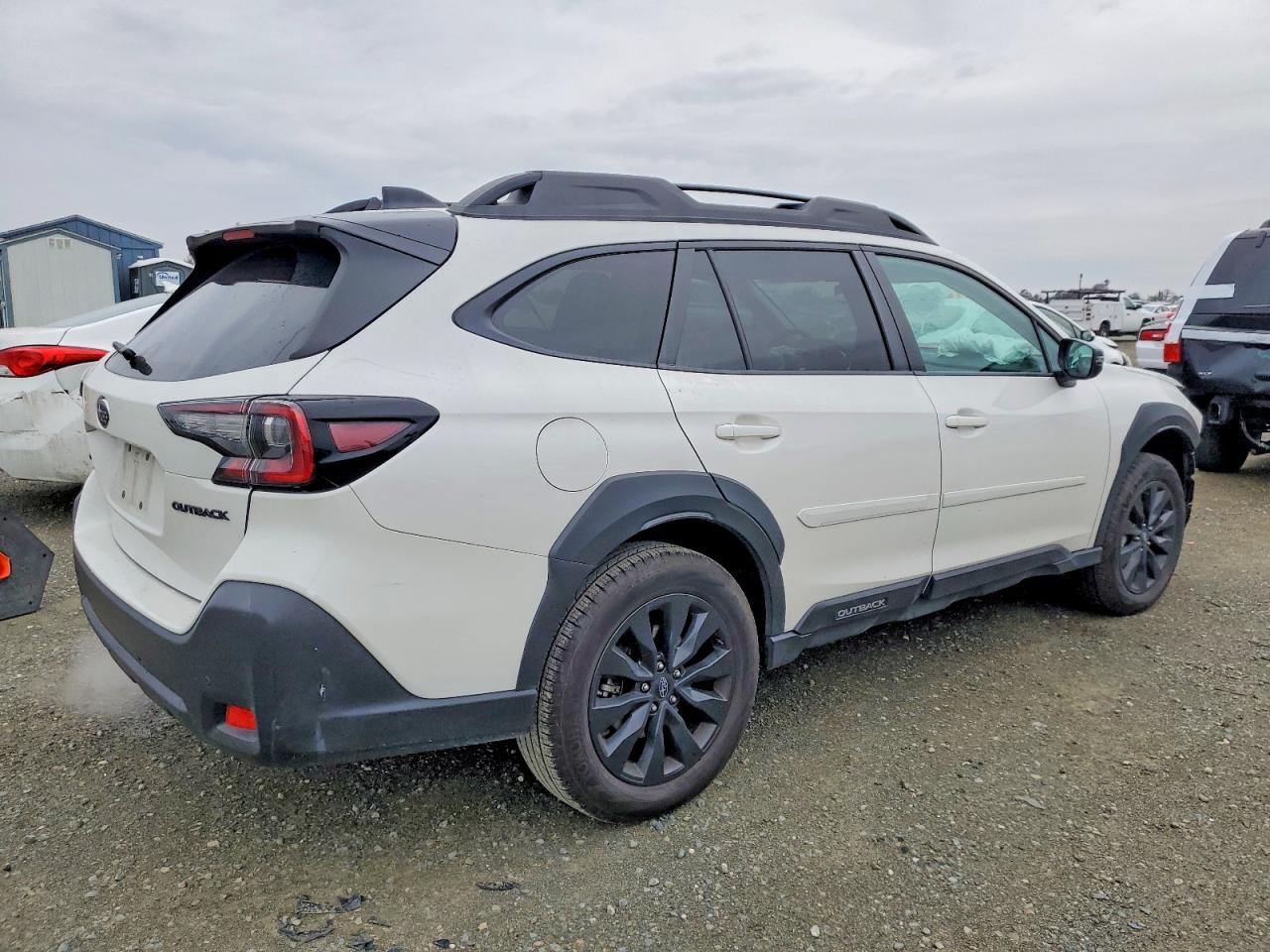 2023 SUBARU OUTBACK ONYX EDITION photo 3