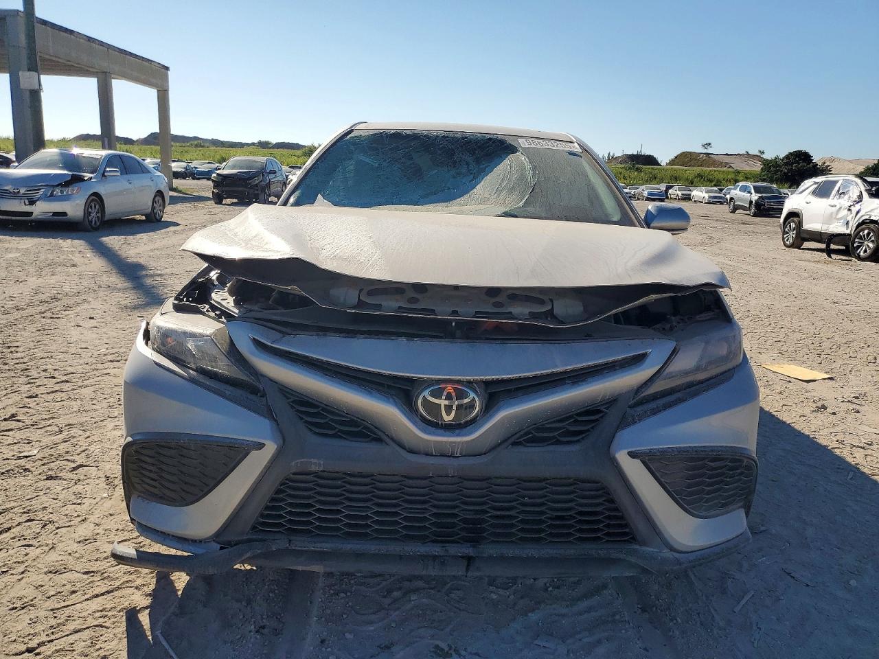 2024 TOYOTA CAMRY SE NIGHT SHADE photo 5