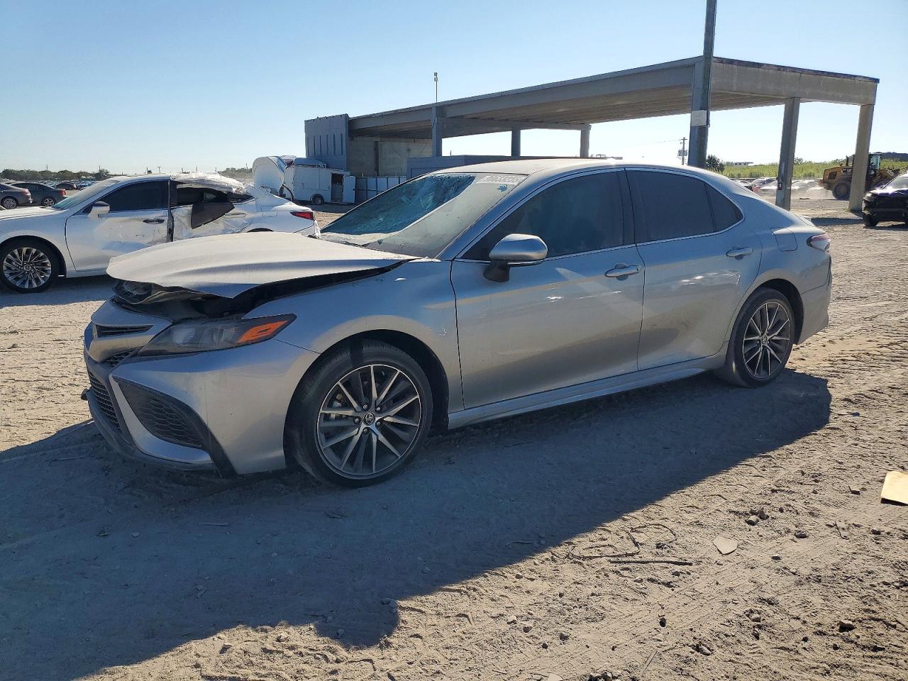 2024 TOYOTA CAMRY