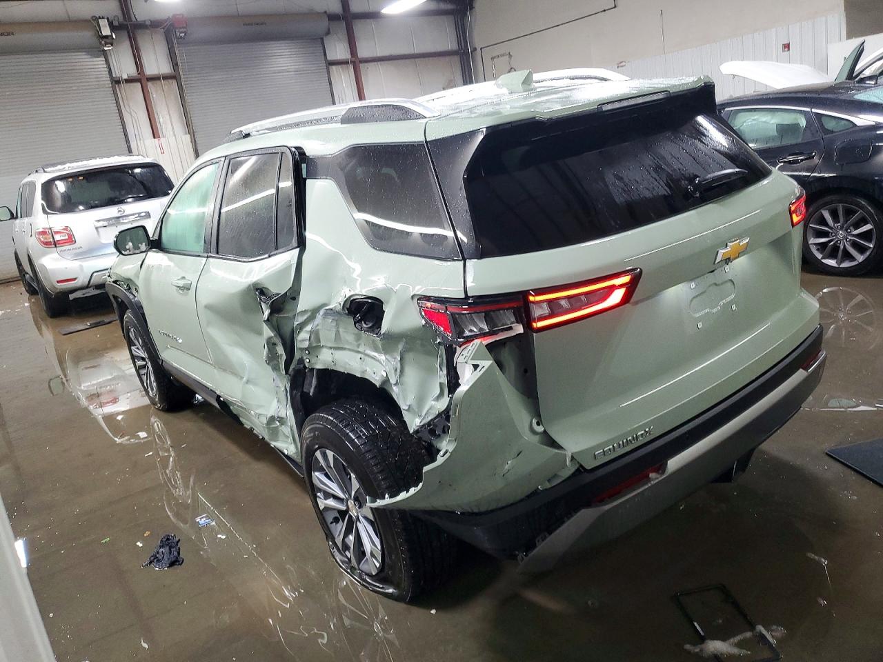 2026 CHEVROLET EQUINOX LT photo 2