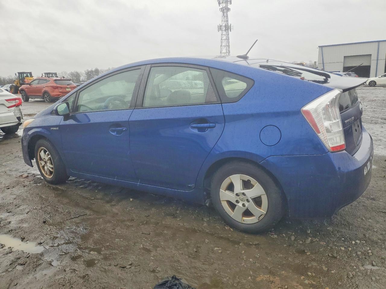 2010 TOYOTA PRIUS photo 2