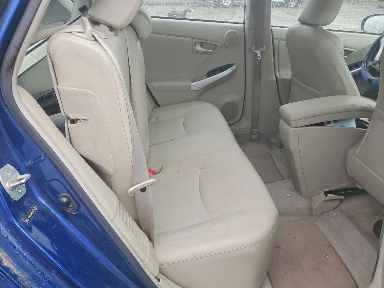 2010 TOYOTA PRIUS photo 10