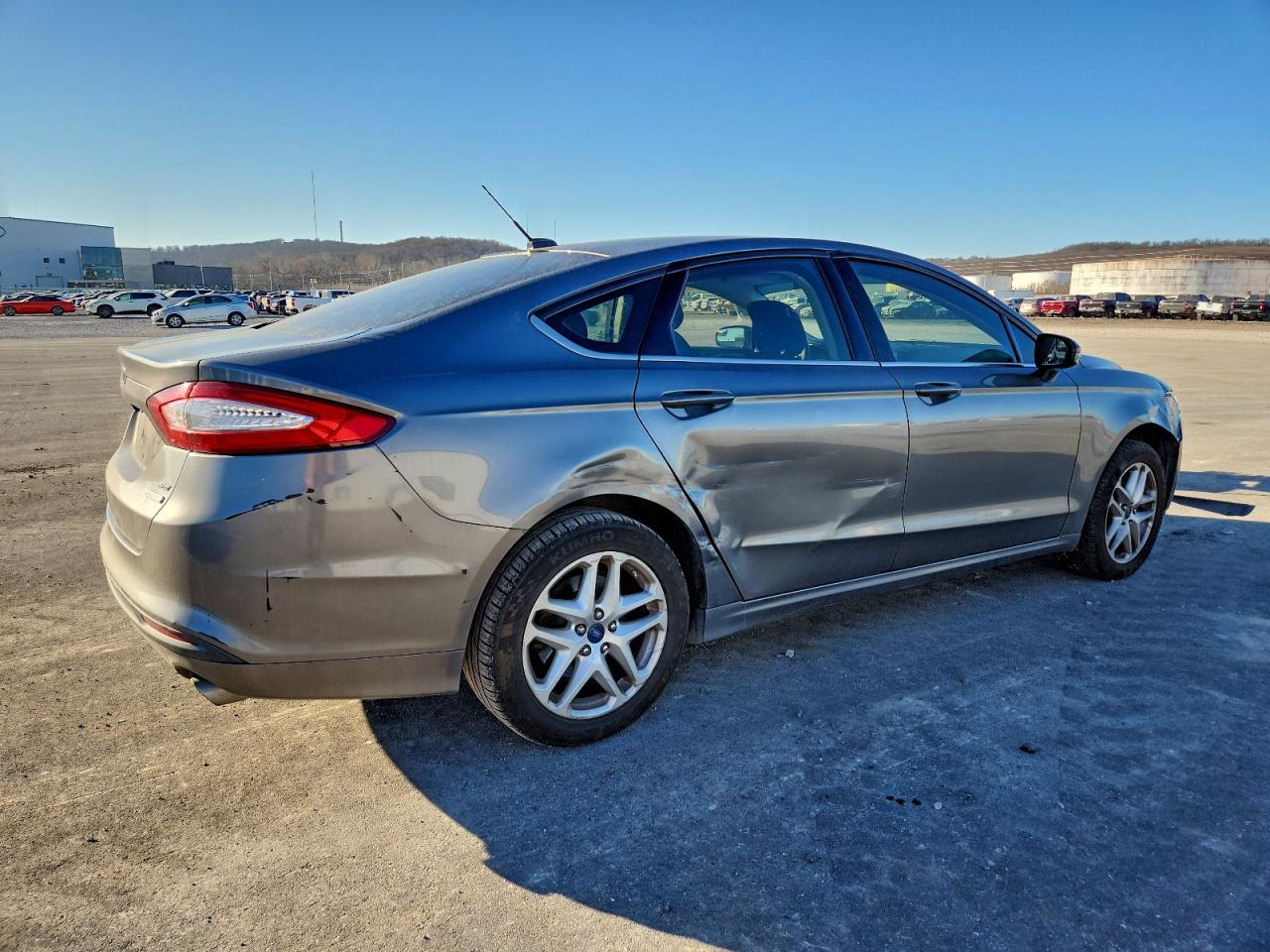 2014 FORD FUSION SE photo 3