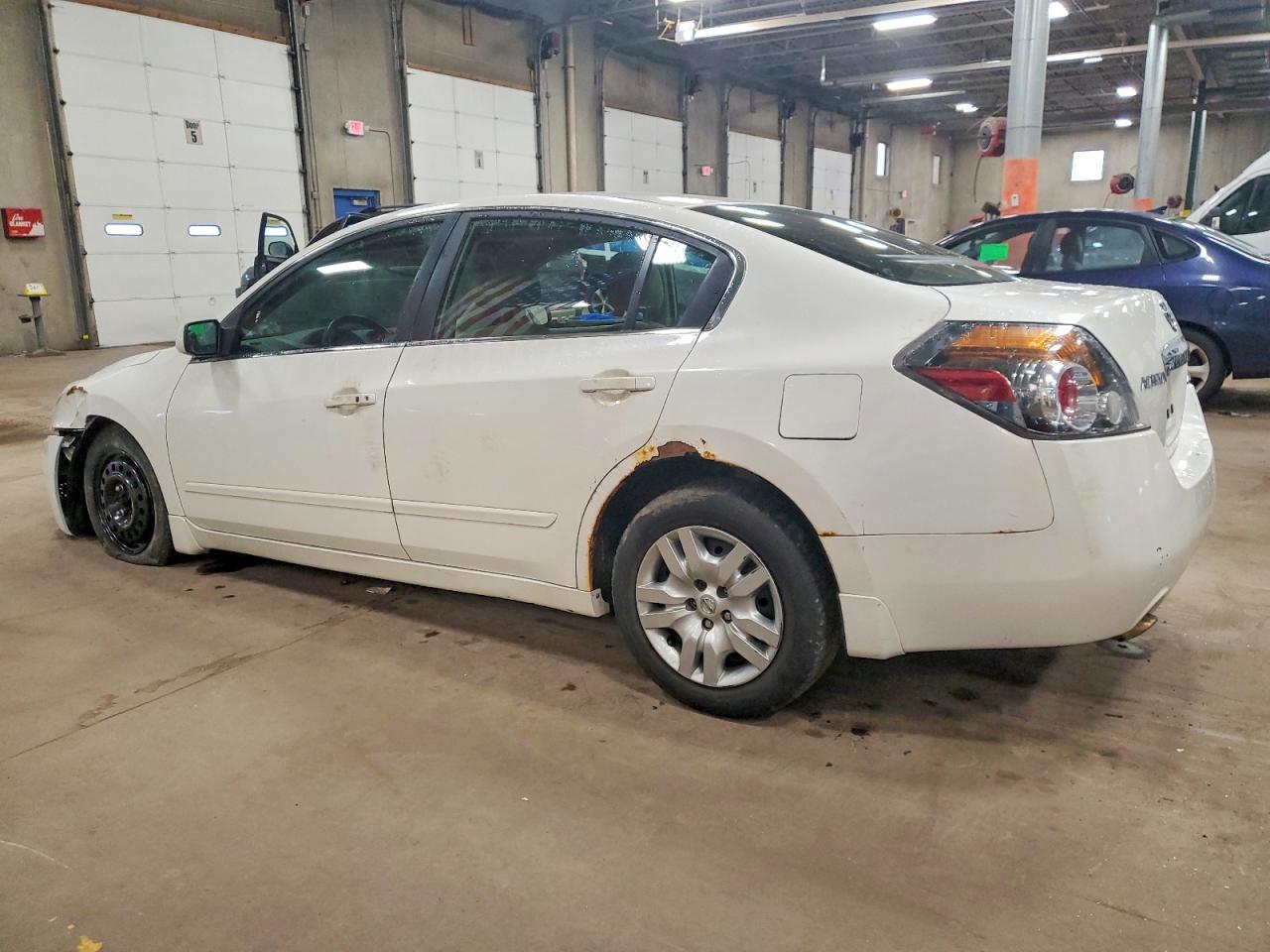 2012 NISSAN ALTIMA BASE photo 2