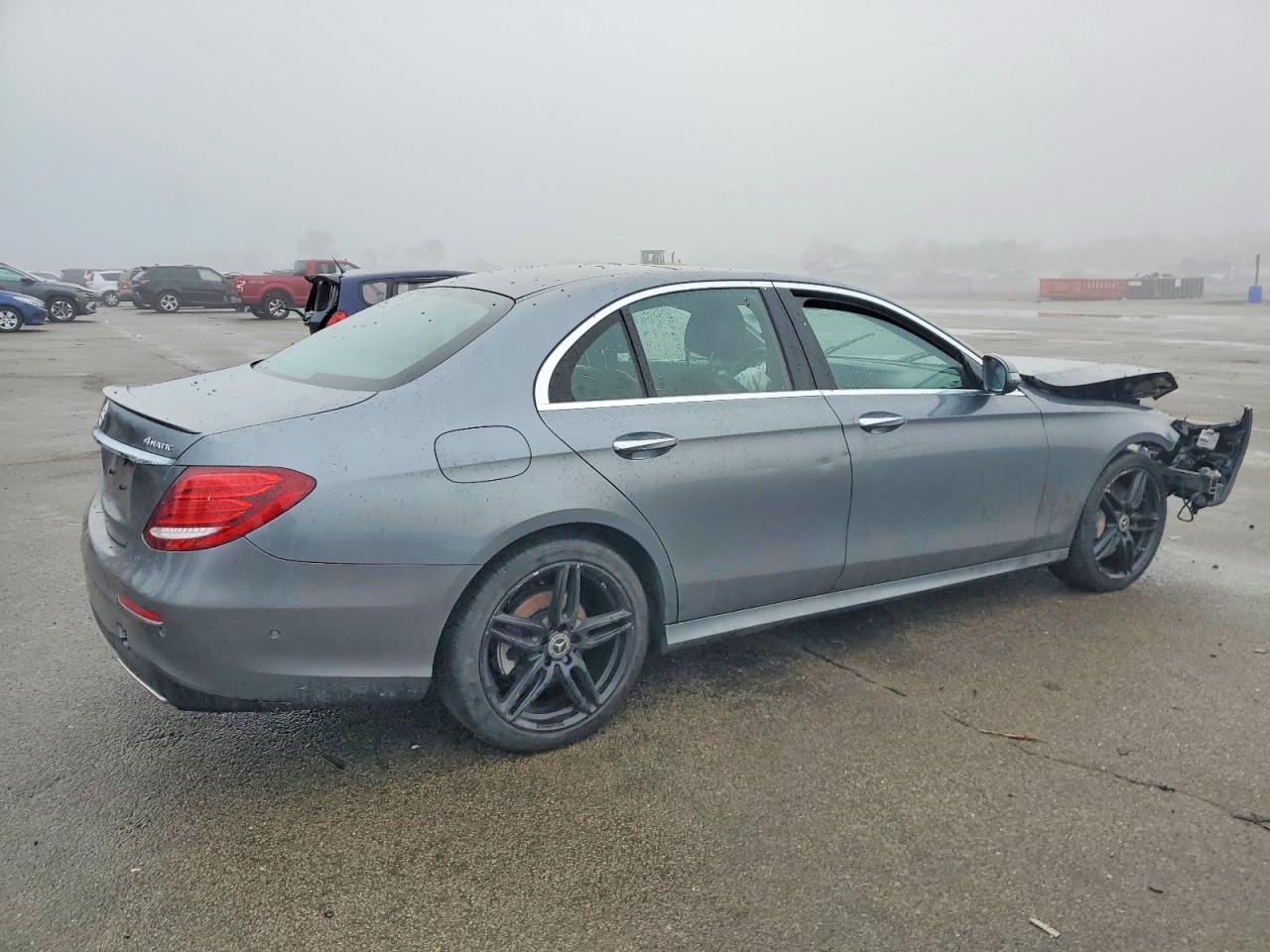 2018 MERCEDES-BENZ E 300 4MATIC photo 3