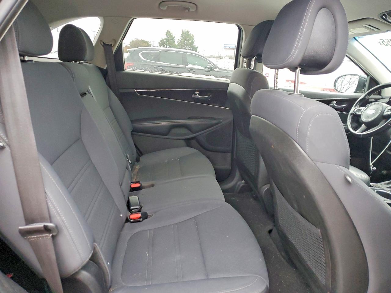 2016 KIA SORENTO LX photo 11