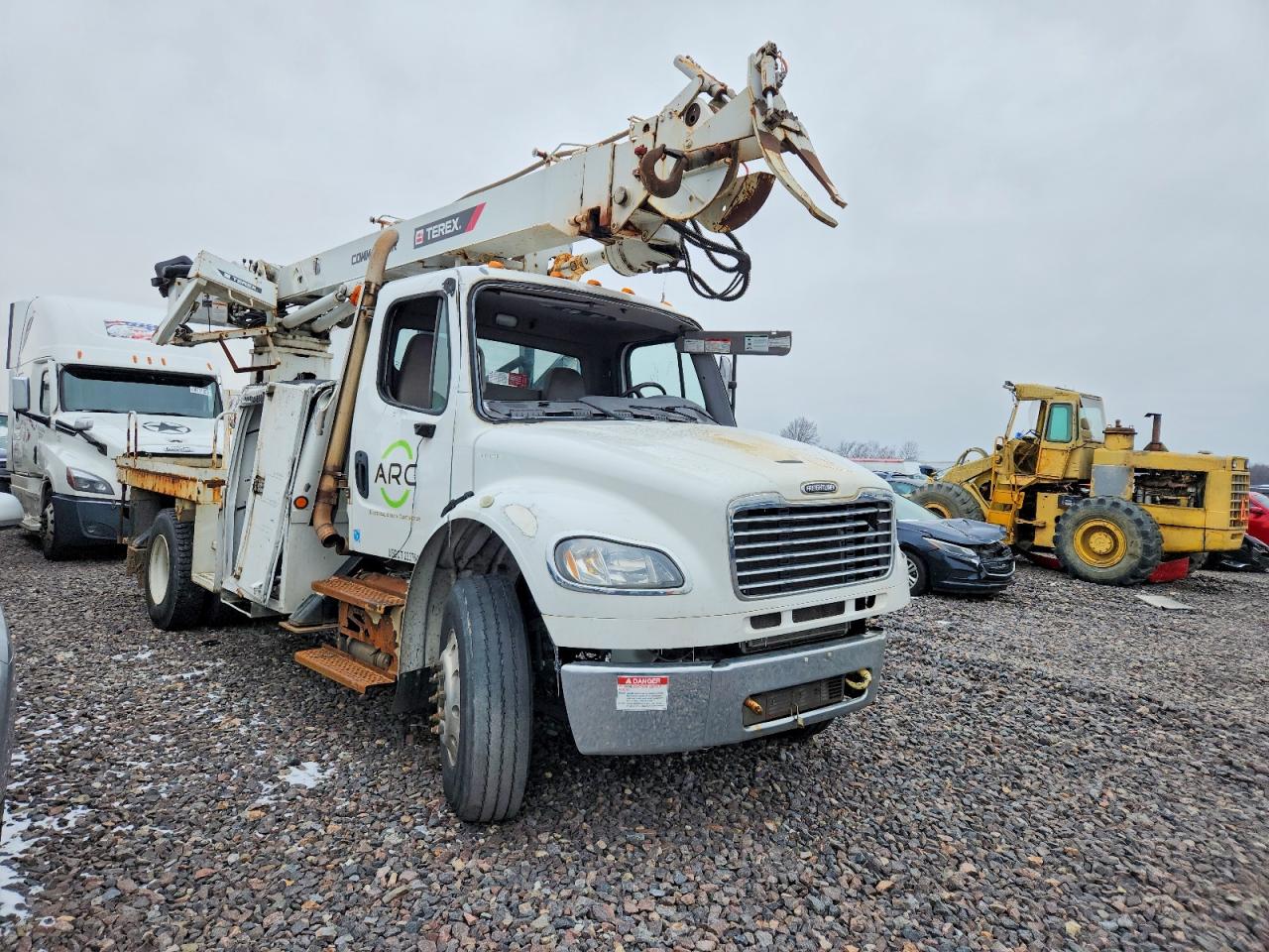 2017 FREIGHTLINER M2