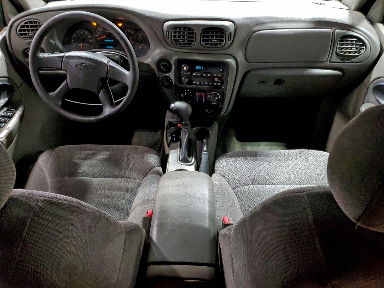 2004 CHEVROLET TRAILBLAZER EXT LS photo 8