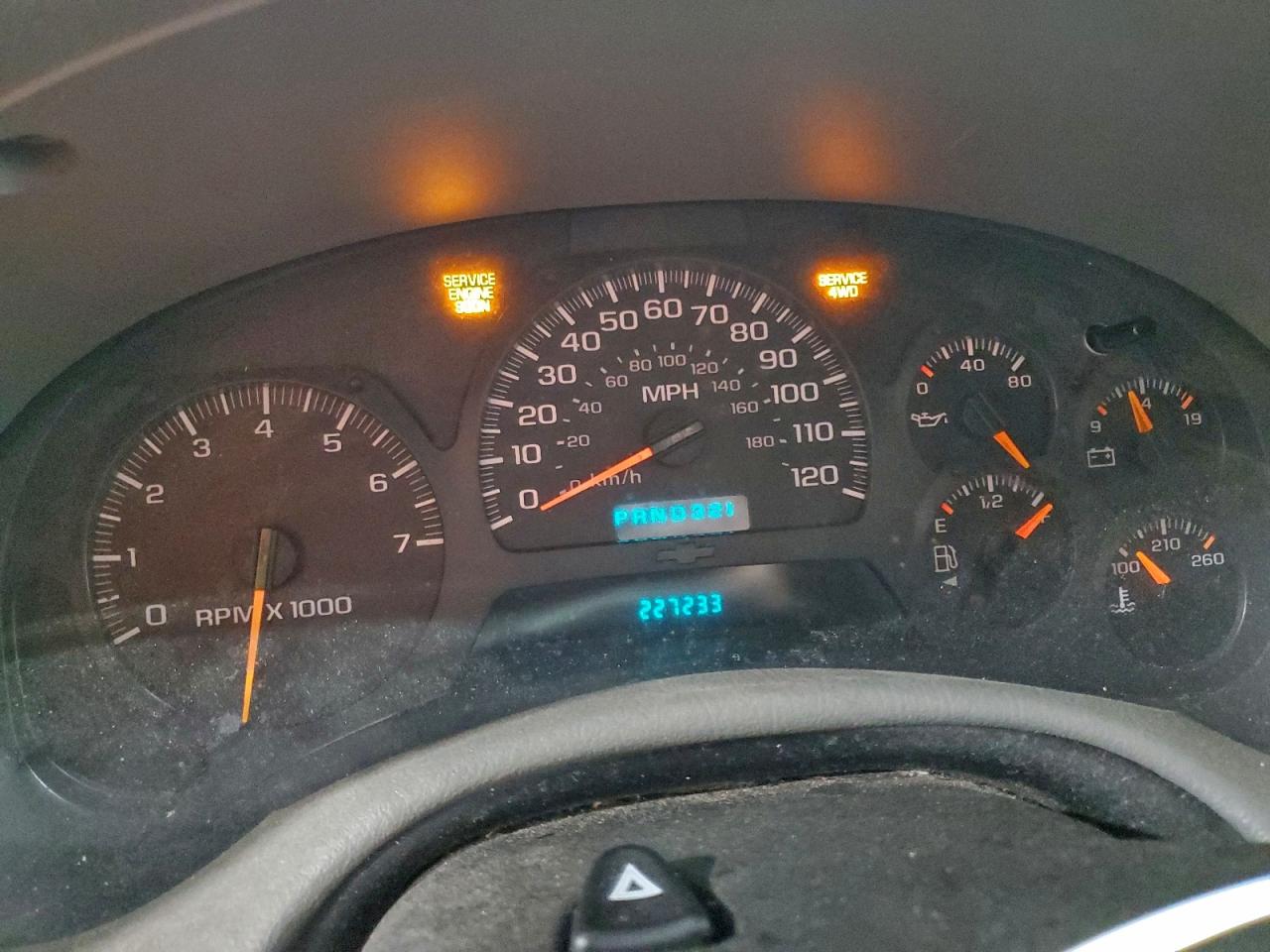 2004 CHEVROLET TRAILBLAZER EXT LS photo 9