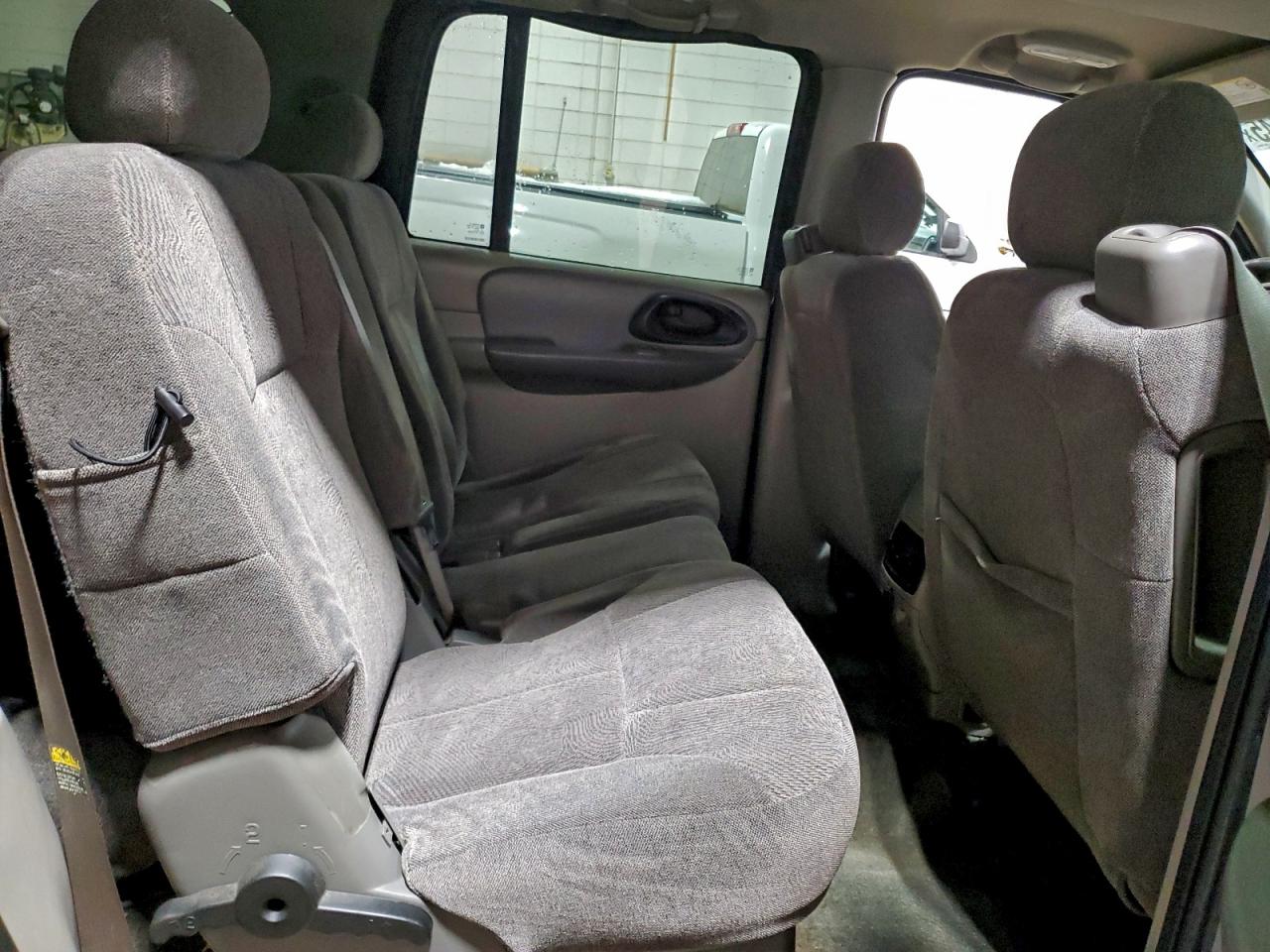 2004 CHEVROLET TRAILBLAZER EXT LS photo 11