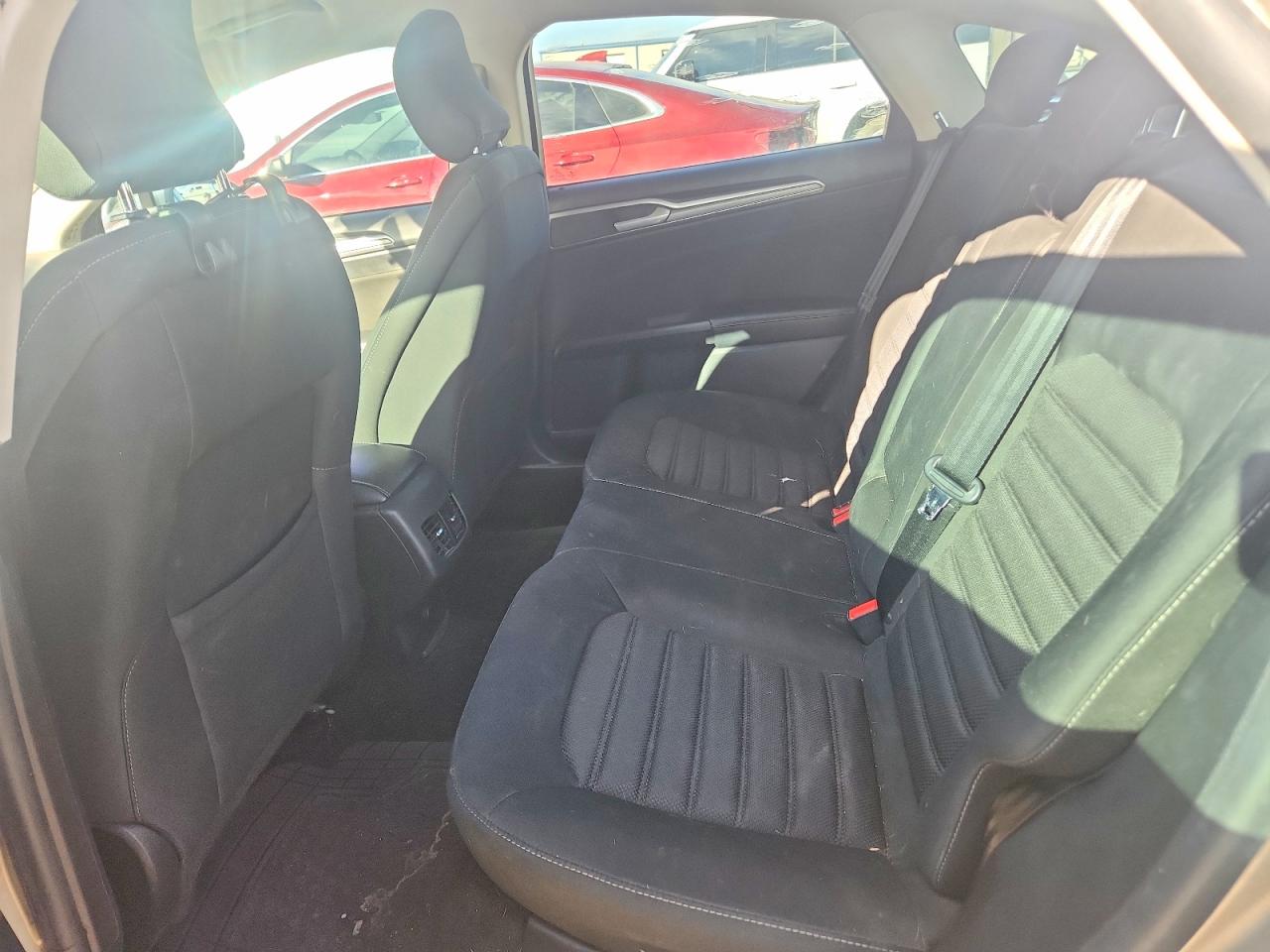 2018 FORD FUSION SE photo 10