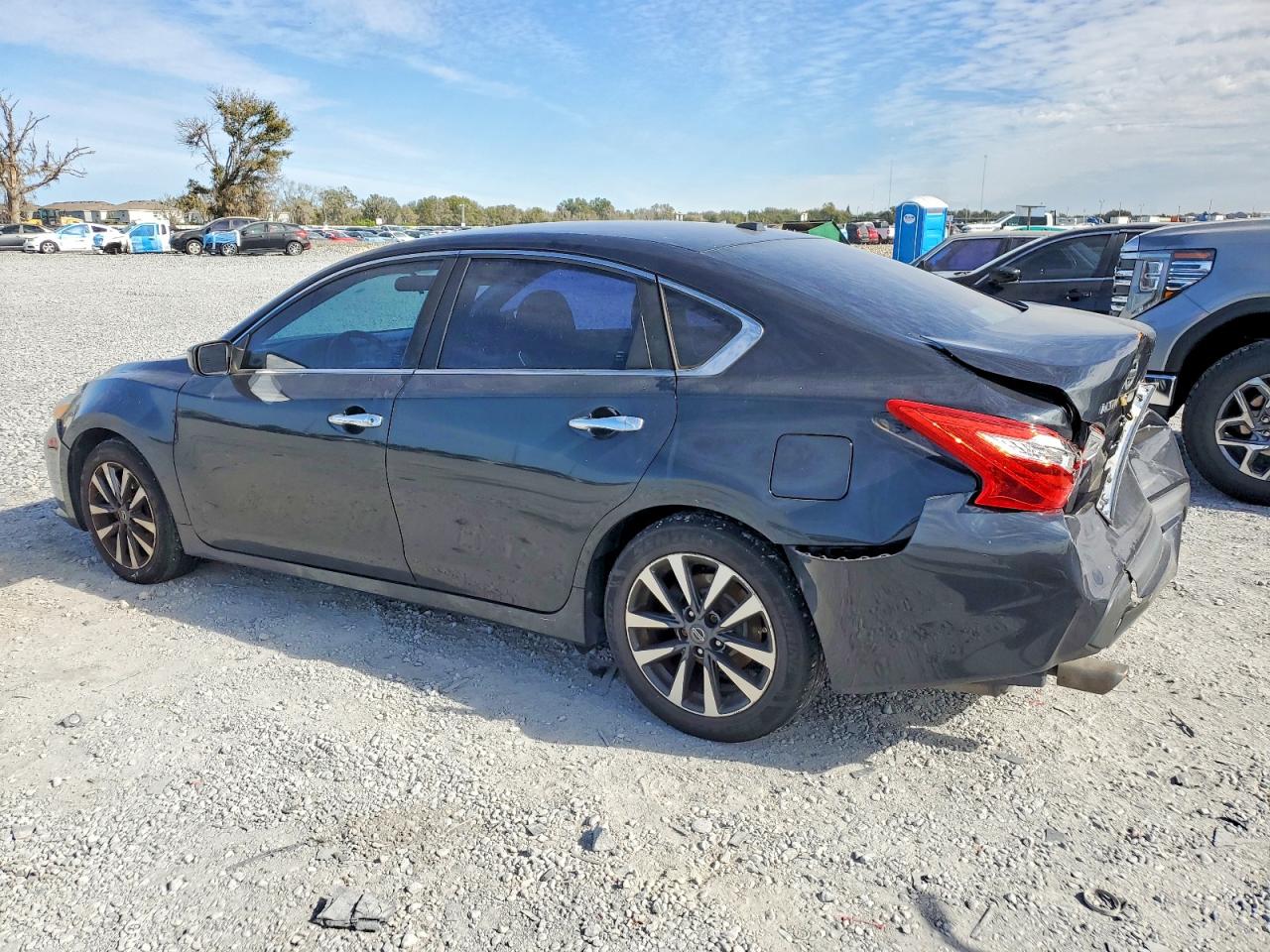 2017 NISSAN ALTIMA 2.5 photo 2