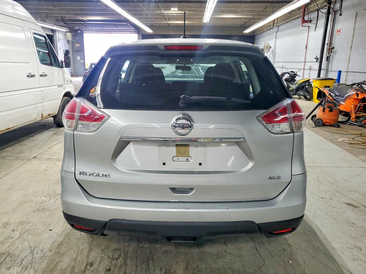 2016 NISSAN ROGUE S photo 6