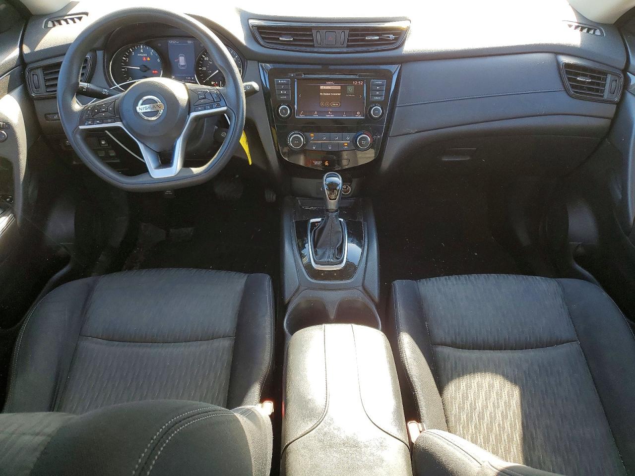2018 NISSAN ROGUE S photo 8