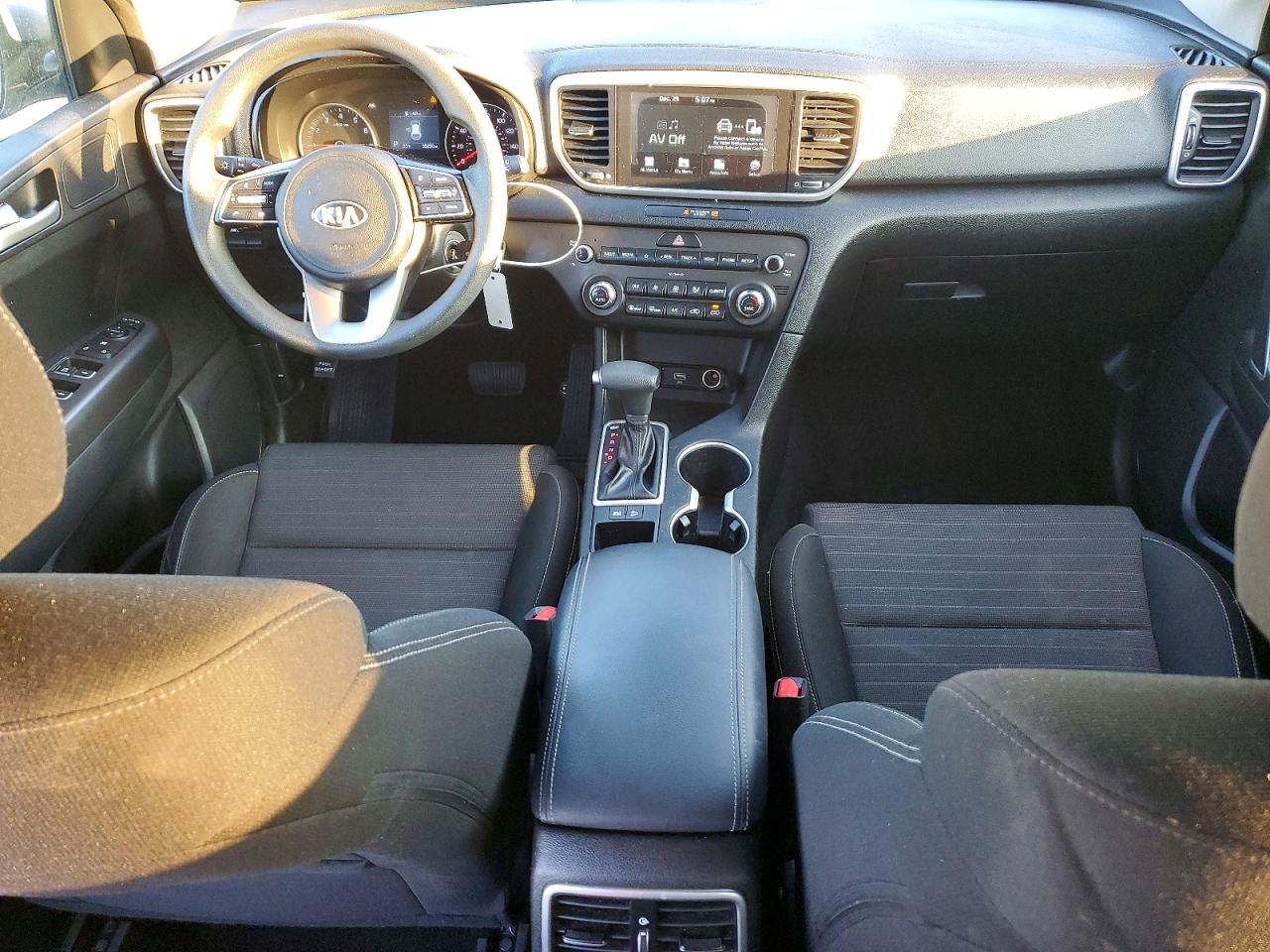 2020 KIA SPORTAGE LX photo 8