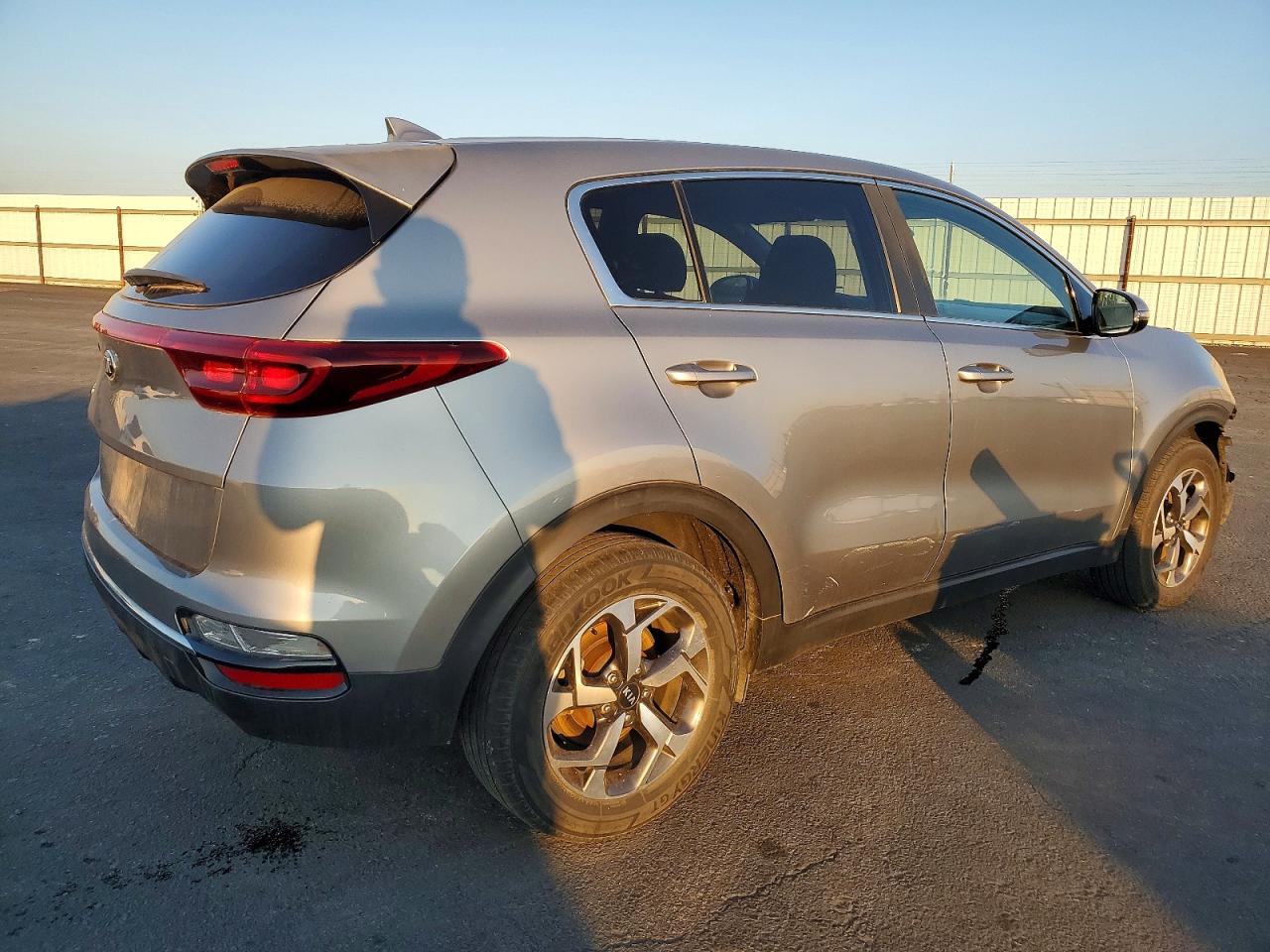 2020 KIA SPORTAGE LX photo 3