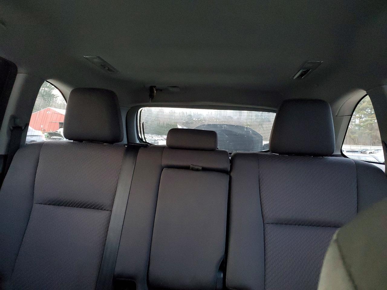 2018 TOYOTA HIGHLANDER LE photo 10