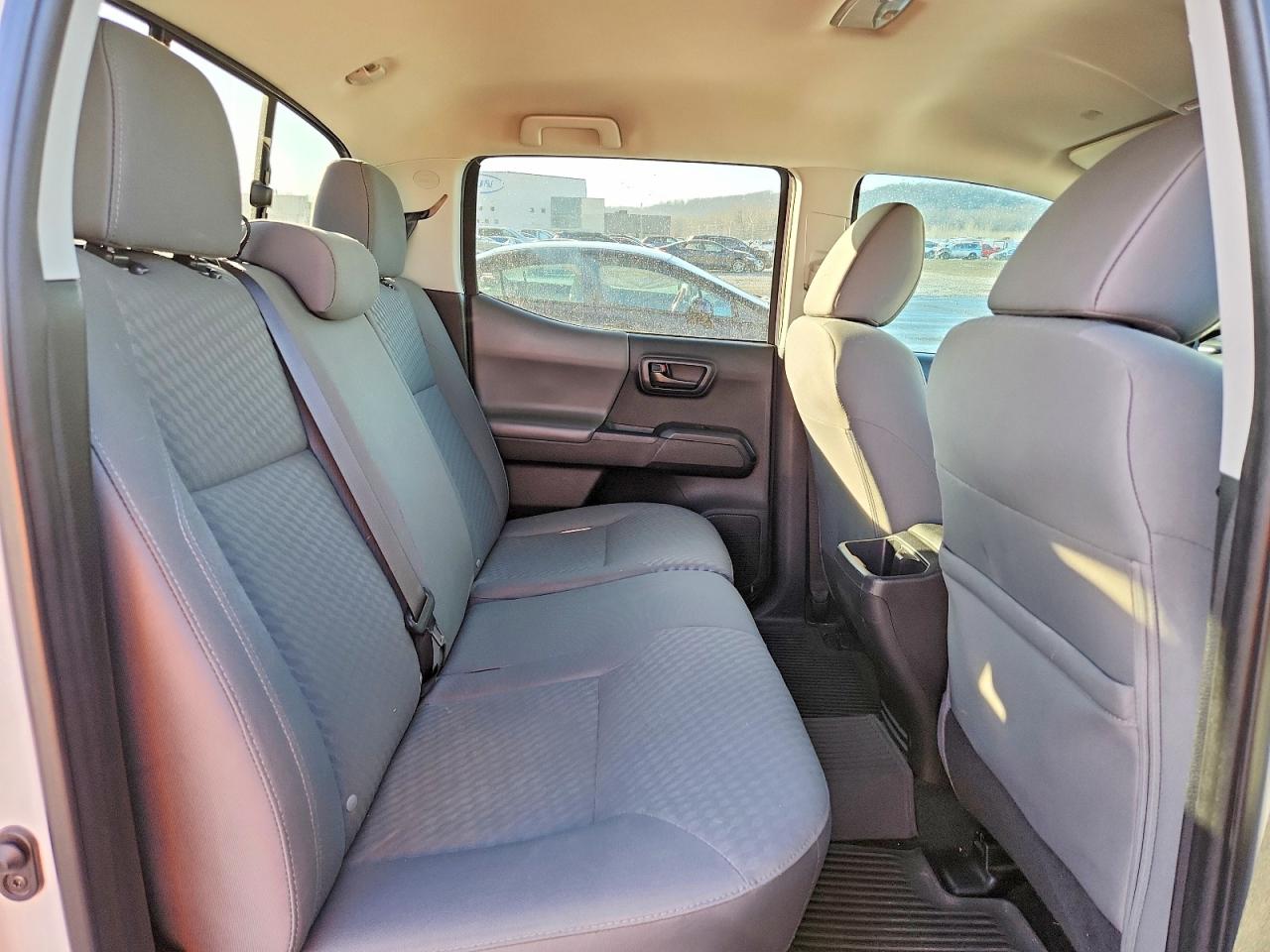 2022 TOYOTA TACOMA DOUBLE CAB photo 10