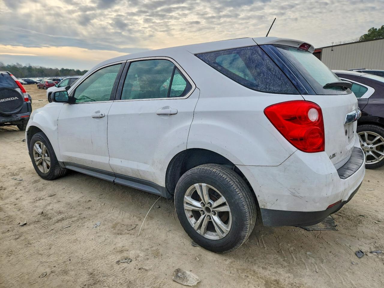 2014 CHEVROLET EQUINOX LS photo 3