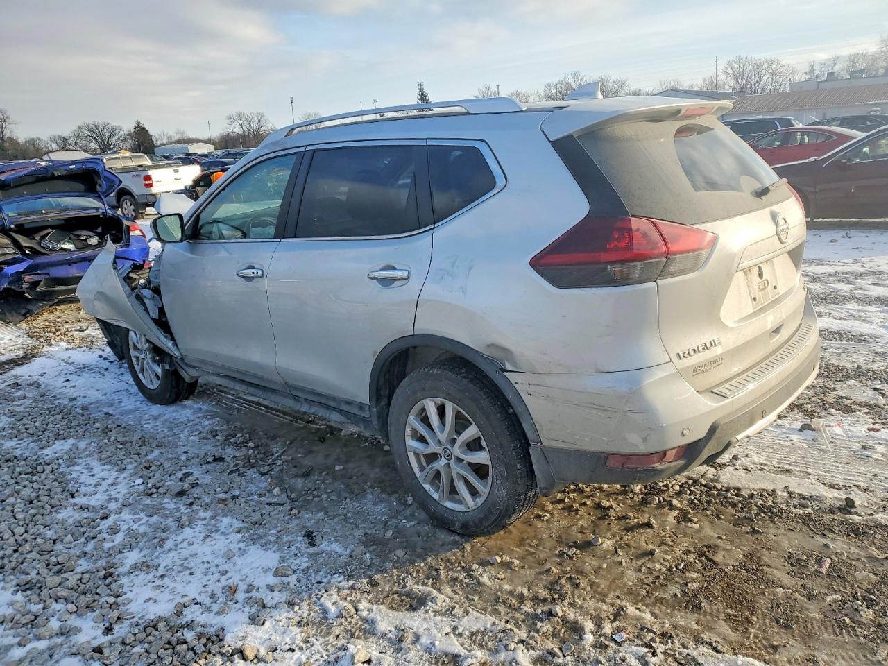 2020 NISSAN ROGUE S photo 2