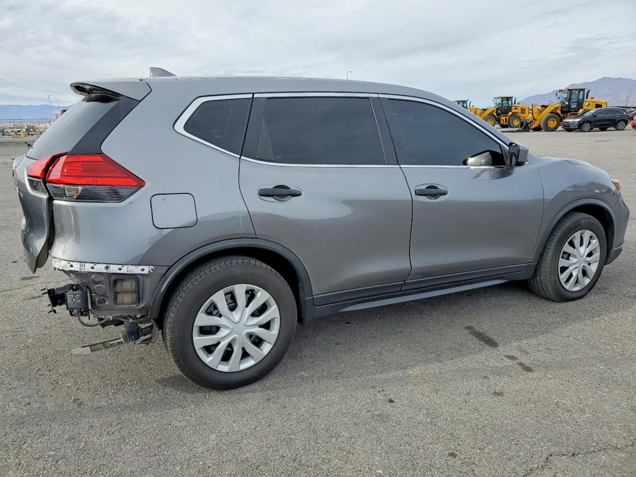 2017 NISSAN ROGUE S photo 3