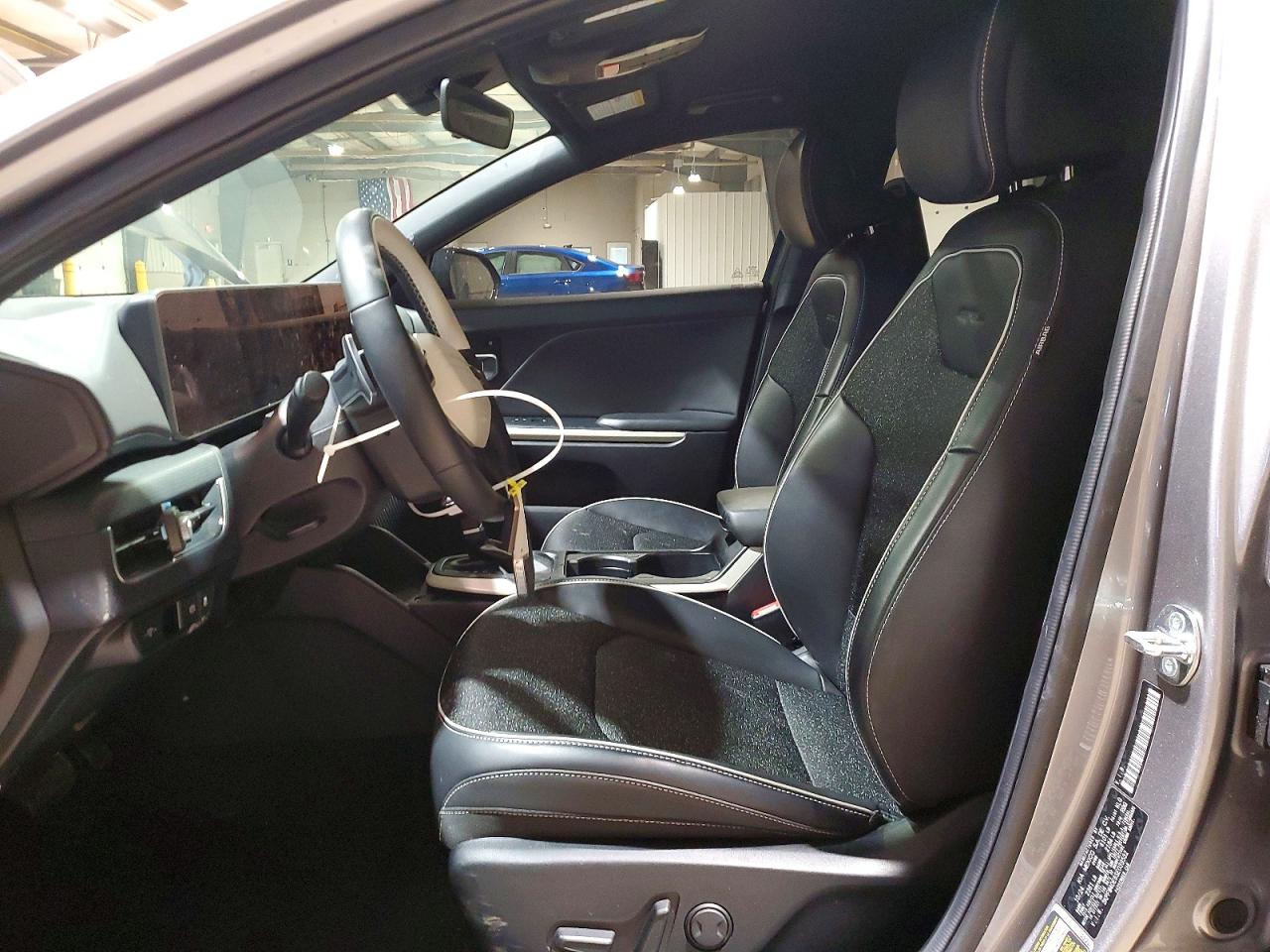 2025 KIA K4 GT LINE photo 7