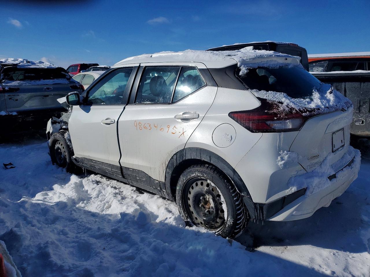2021 NISSAN KICKS SV photo 2