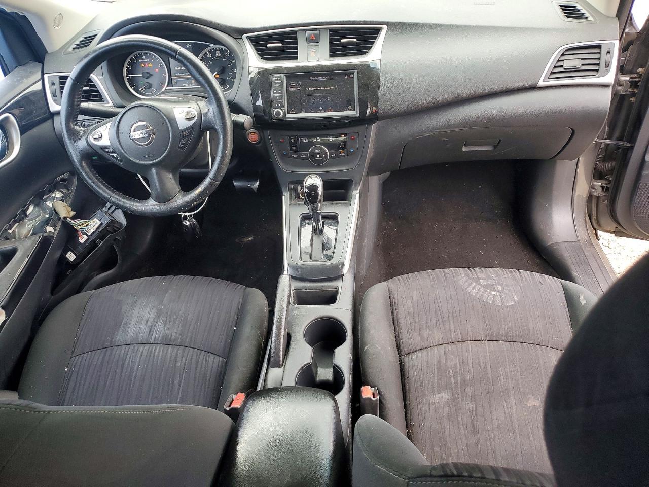 2019 NISSAN SENTRA S photo 8