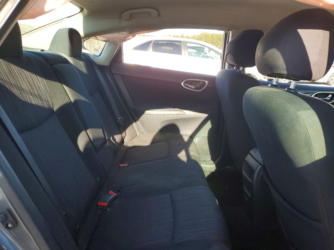 2019 NISSAN SENTRA S photo 10