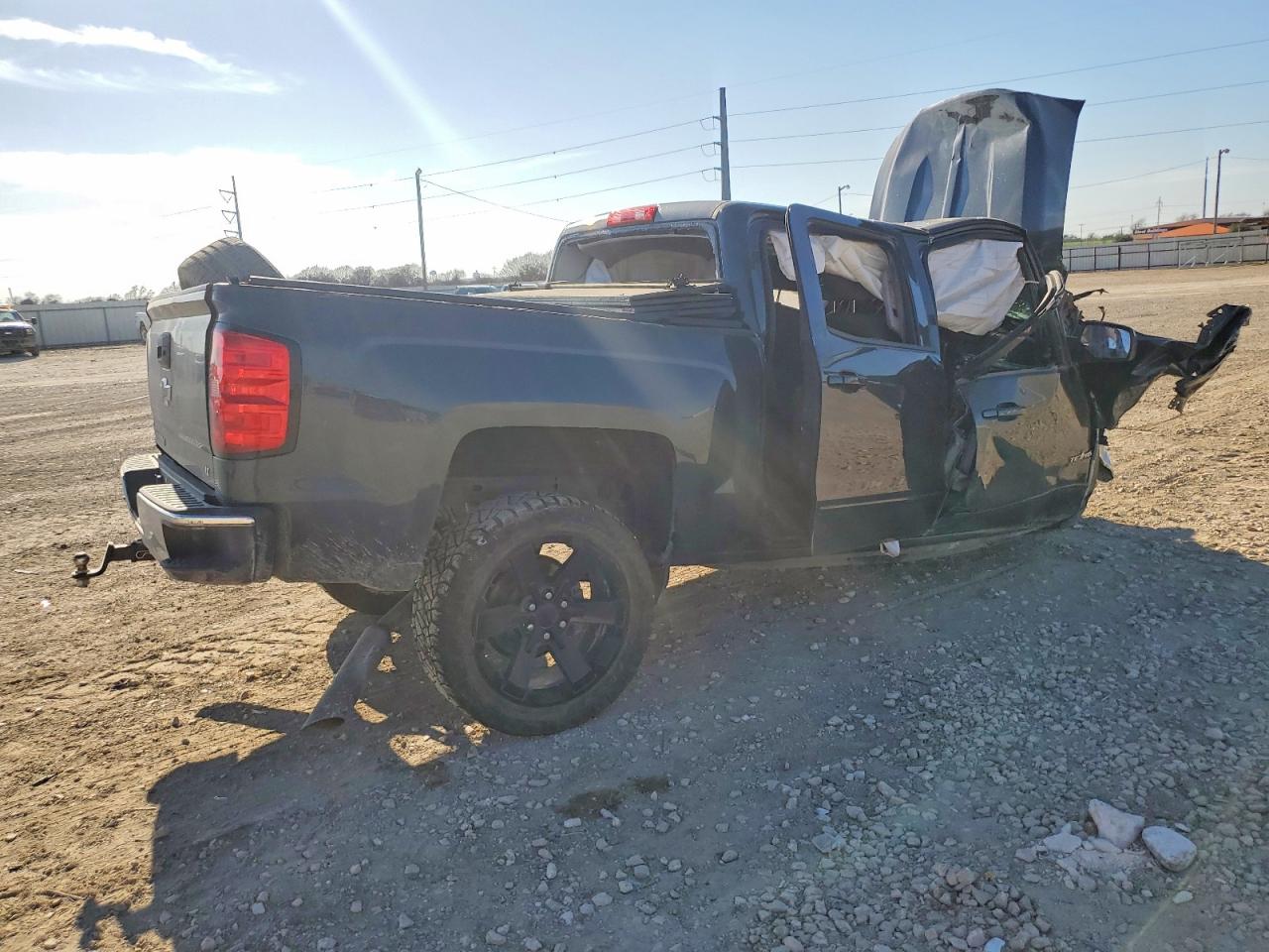 2017 CHEVROLET SILVERADO C1500 LT photo 3