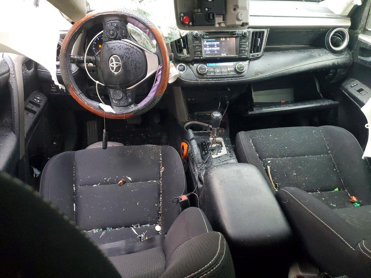 2017 TOYOTA RAV4 XLE photo 8