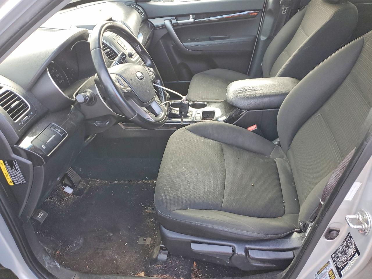 2014 KIA SORENTO LX photo 7