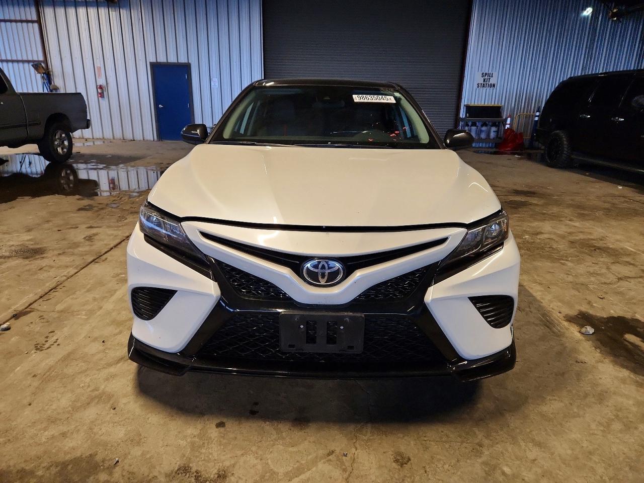 2020 TOYOTA CAMRY TRD photo 5