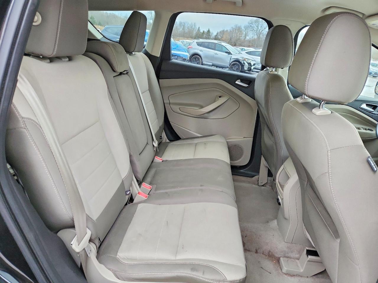 2016 FORD ESCAPE SE photo 11